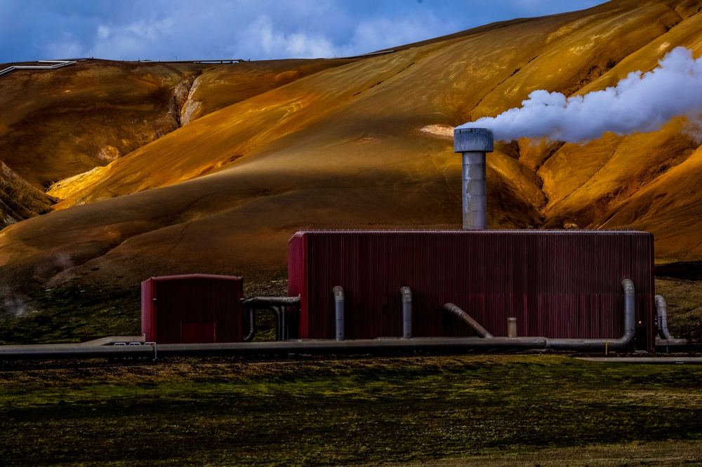 Geothermal brine facility